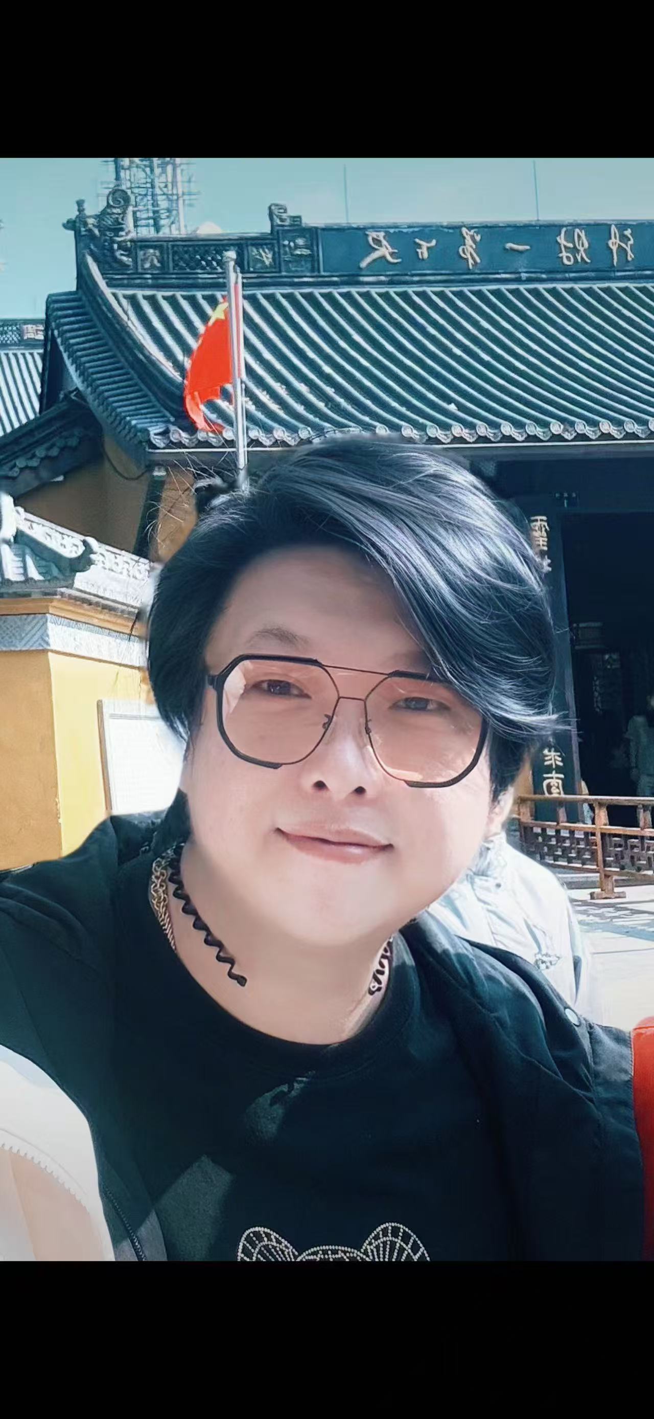杨俊 - COO